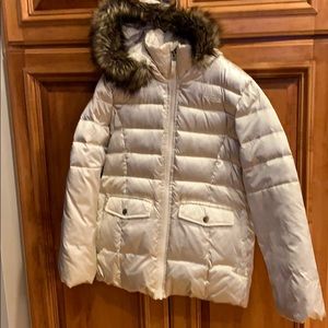 North Face girl’s down winter coat size 14/16. Down filled